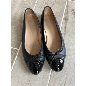 CHANEL Cap Toe Ballet Flats